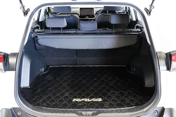 2020 Toyota RAV4 GXL AXAH54R