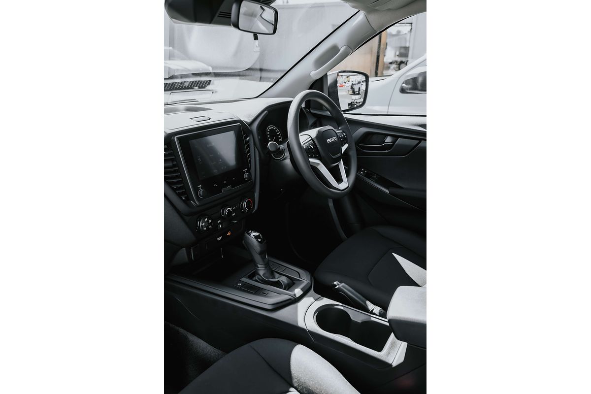 2025 Isuzu D-MAX SX High Ride Rear Wheel Drive