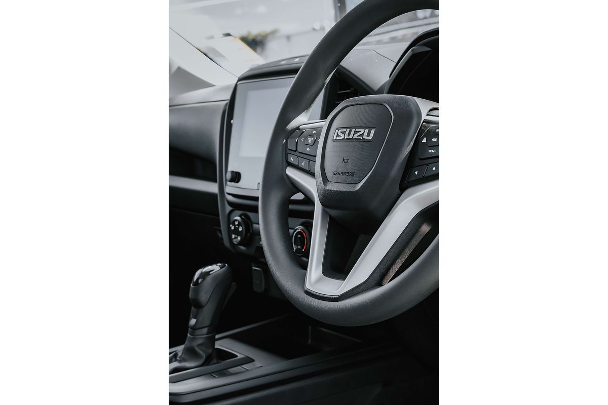 2025 Isuzu D-MAX SX High Ride Rear Wheel Drive