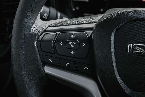 2025 Isuzu D-MAX SX High Ride Rear Wheel Drive