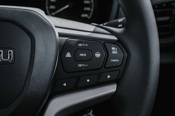 2025 Isuzu D-MAX SX High Ride Rear Wheel Drive