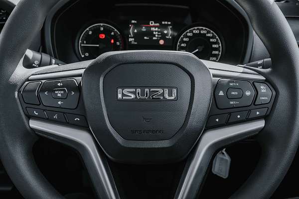 2025 Isuzu D-MAX SX High Ride Rear Wheel Drive