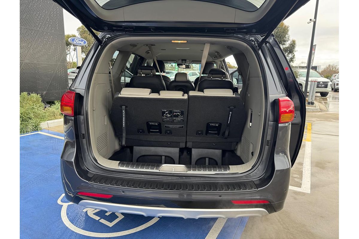 2016 Kia Carnival Platinum YP