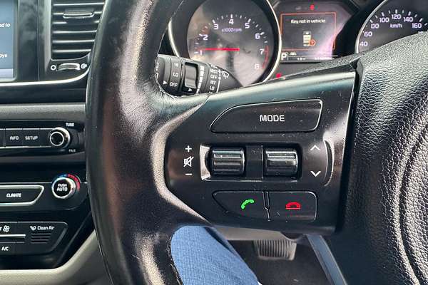 2016 Kia Carnival Platinum YP