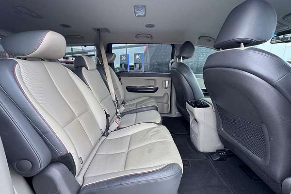 2016 Kia Carnival Platinum YP
