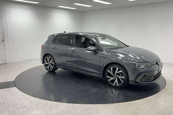 2022 Volkswagen Golf 110TSI R-Line 8