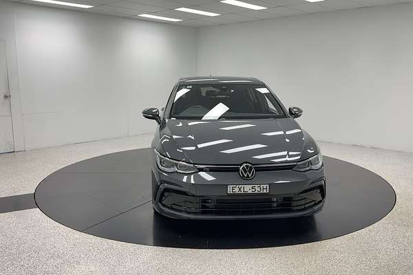 2022 Volkswagen Golf 110TSI R-Line 8