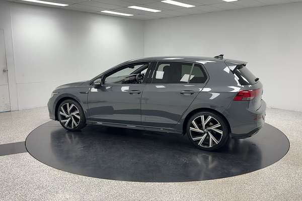 2022 Volkswagen Golf 110TSI R-Line 8