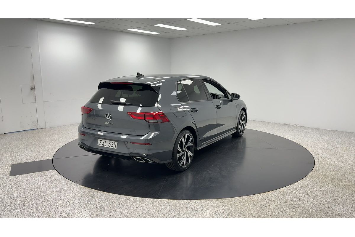 2022 Volkswagen Golf 110TSI R-Line 8