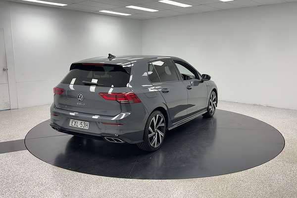 2022 Volkswagen Golf 110TSI R-Line 8