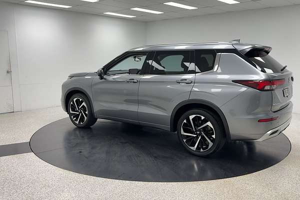 2023 Mitsubishi Outlander Exceed ZM