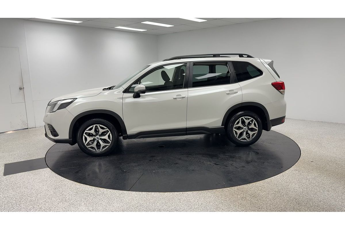 2023 Subaru Forester 2.5i S5