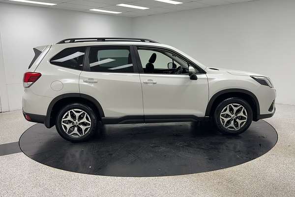 2023 Subaru Forester 2.5i S5