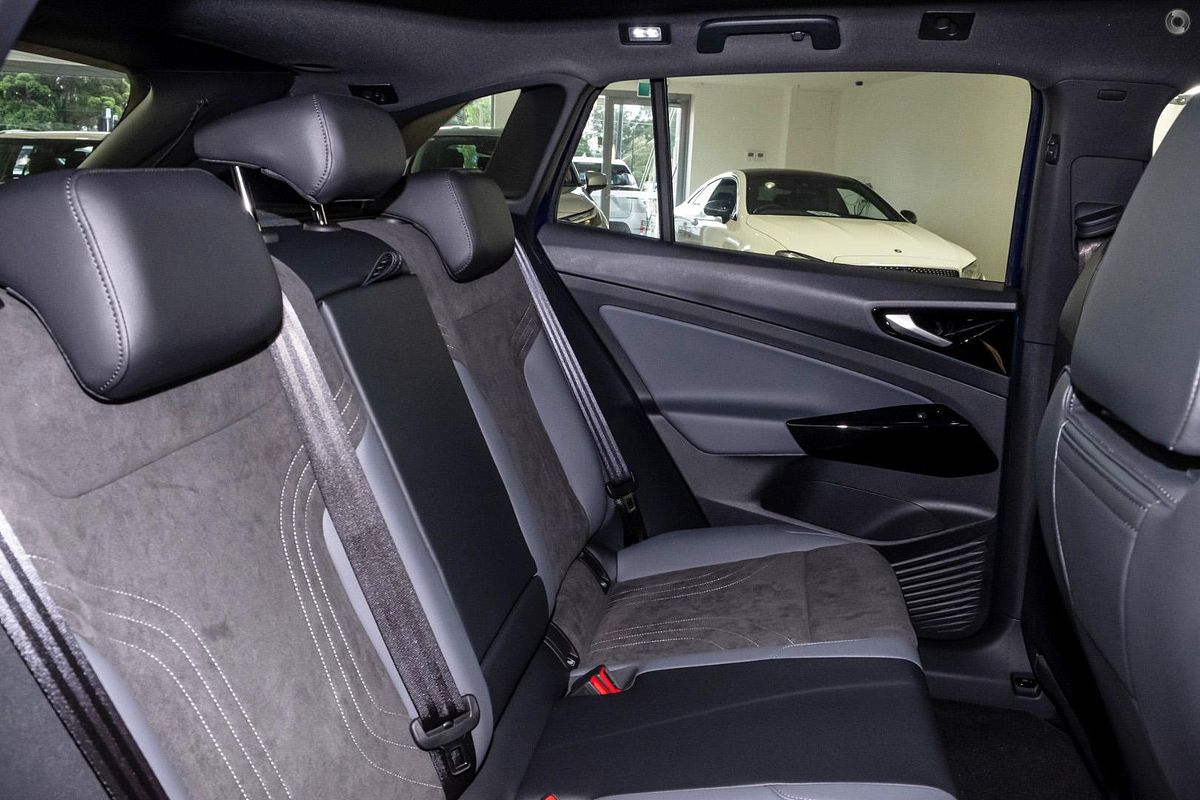 2025 Volkswagen ID.4 Pro E2