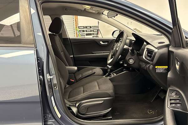 2017 Kia Rio S YB