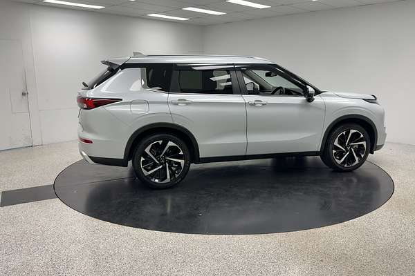 2024 Mitsubishi Outlander Aspire ZM