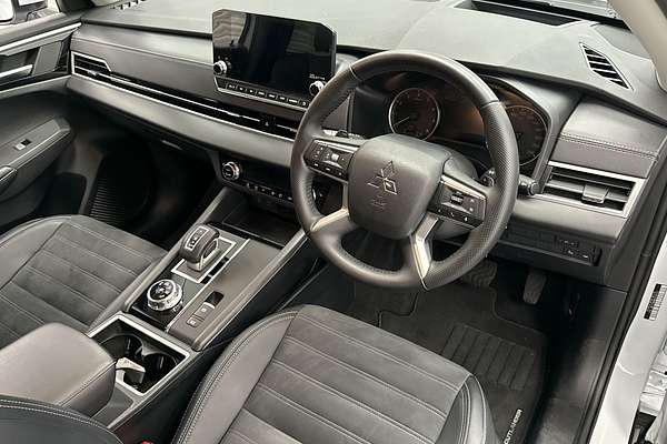 2024 Mitsubishi Outlander Aspire ZM