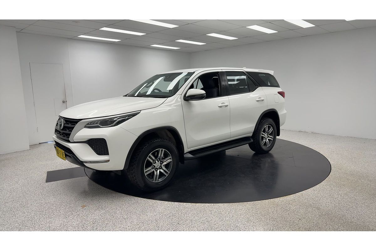 2022 Toyota Fortuner GX GUN156R