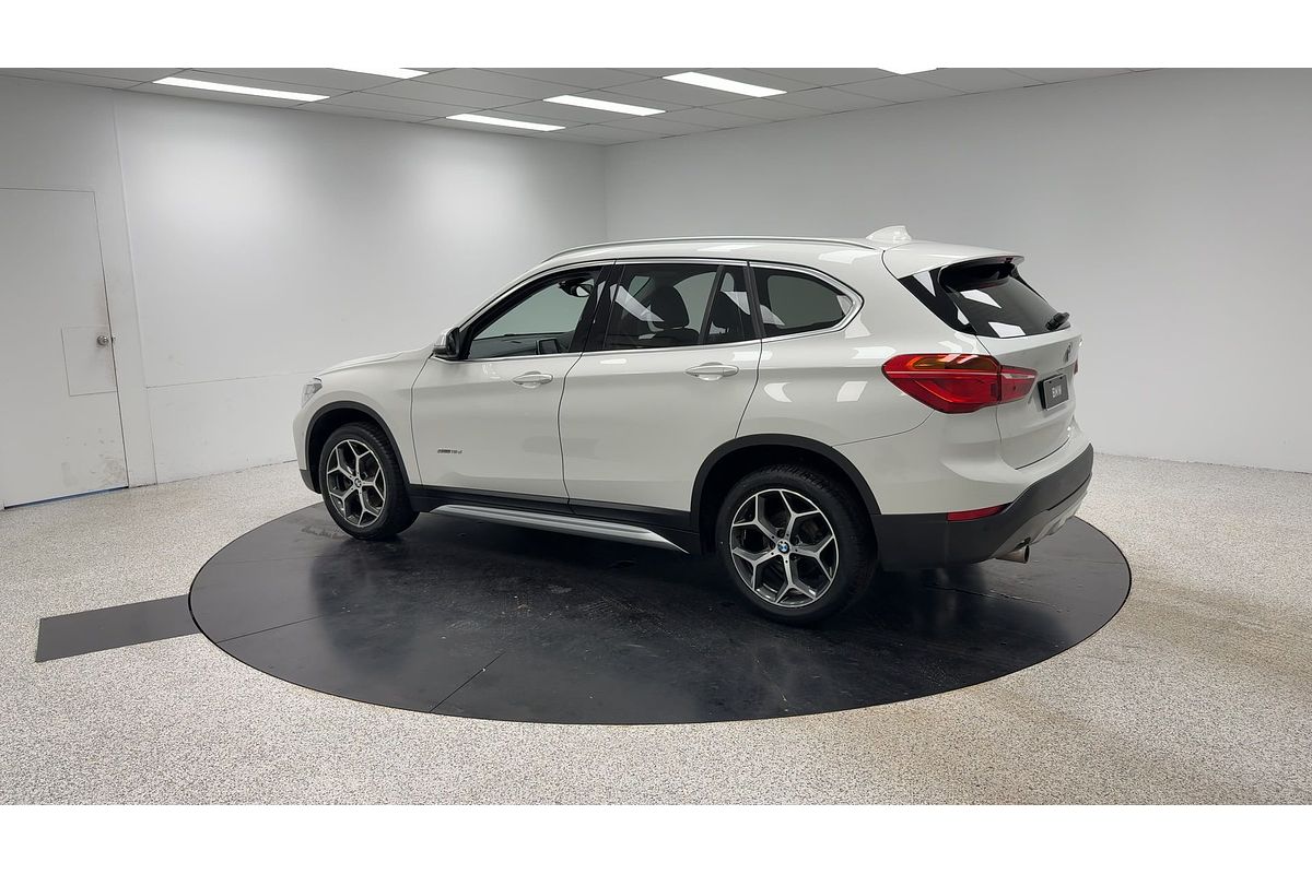 2017 BMW X1 sDrive18d F48