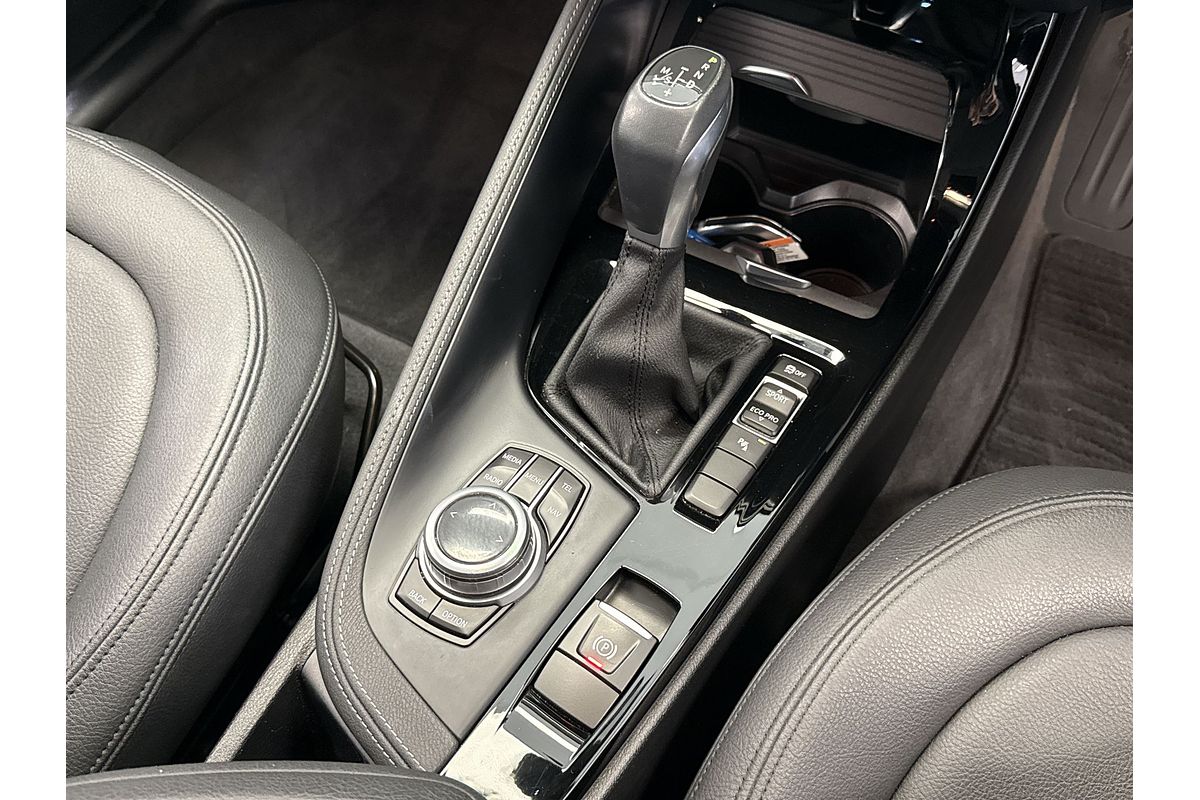 2017 BMW X1 sDrive18d F48
