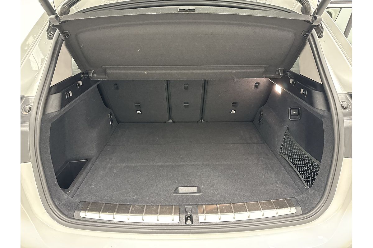 2017 BMW X1 sDrive18d F48