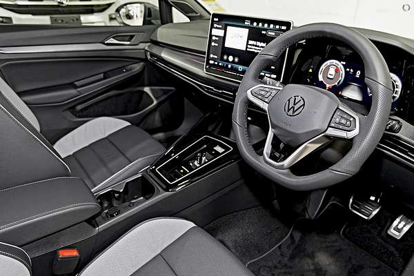 2025 Volkswagen Golf 110TSI R-Line 8.5