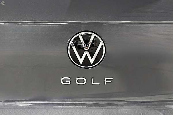2025 Volkswagen Golf 110TSI R-Line 8.5