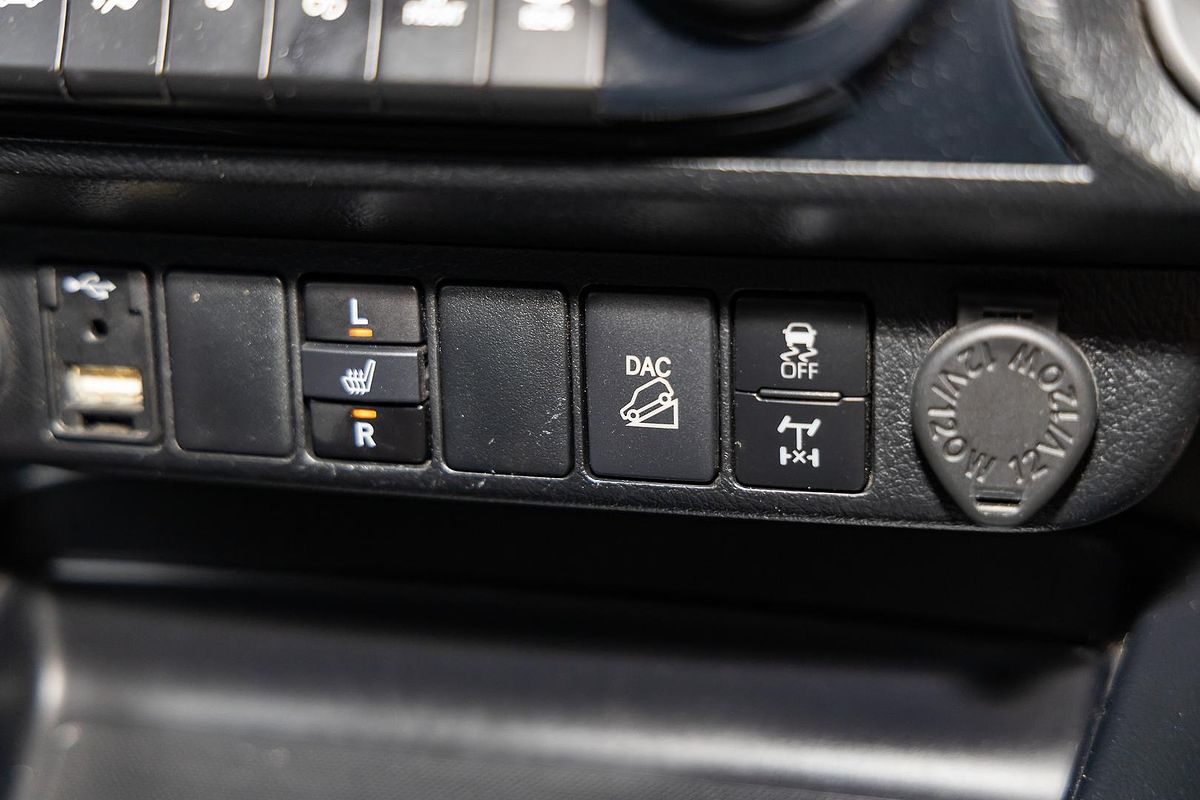 2021 Toyota Hilux Rugged X GUN126R 4X4
