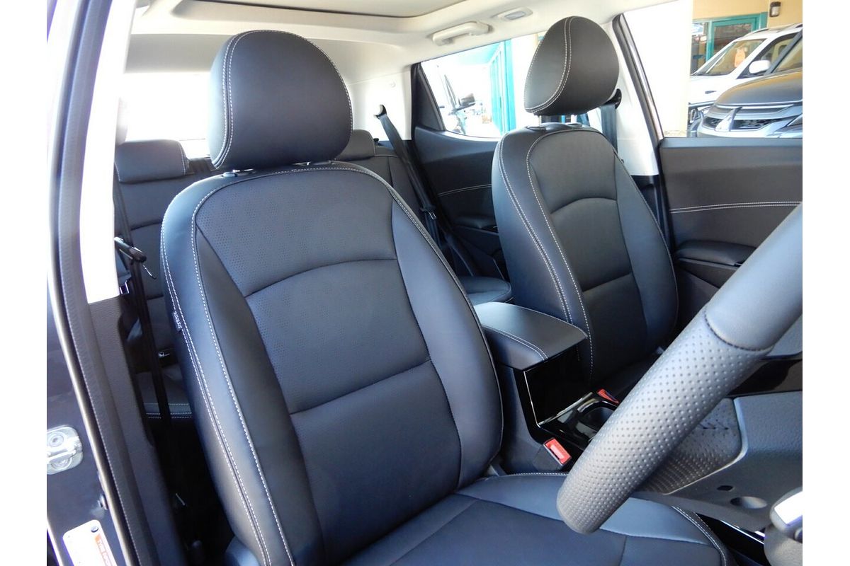 2025 Mahindra XUV 3XO AX7L