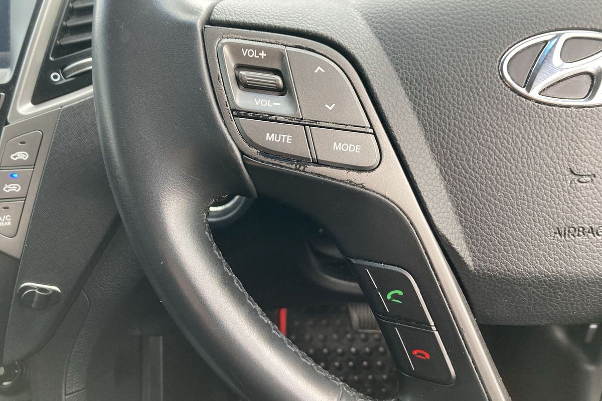 2018 Hyundai Santa Fe Highlander DM3 Series II