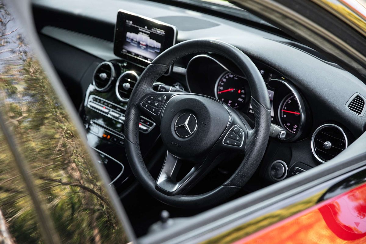 2017 Mercedes-Benz C-Class C200 W205