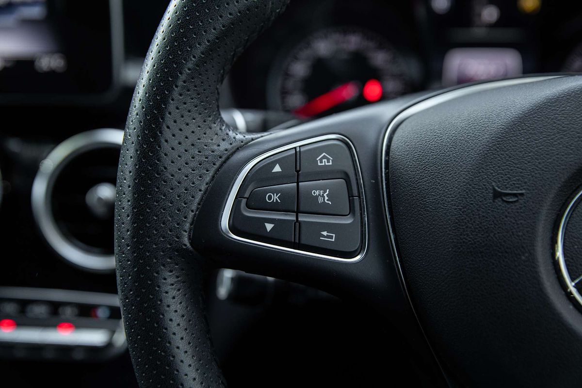 2017 Mercedes-Benz C-Class C200 W205