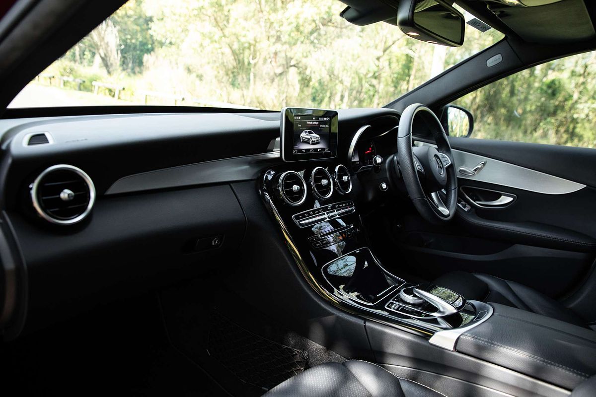 2017 Mercedes-Benz C-Class C200 W205