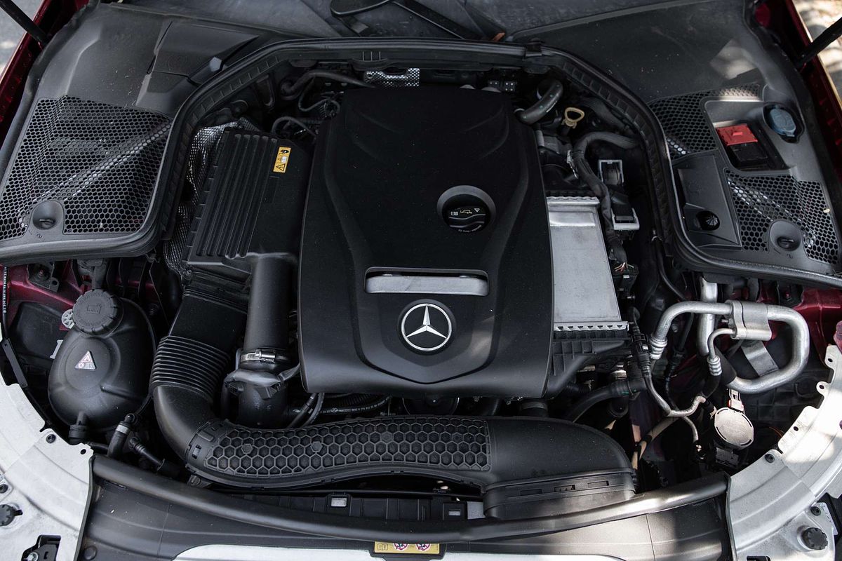 2017 Mercedes-Benz C-Class C200 W205