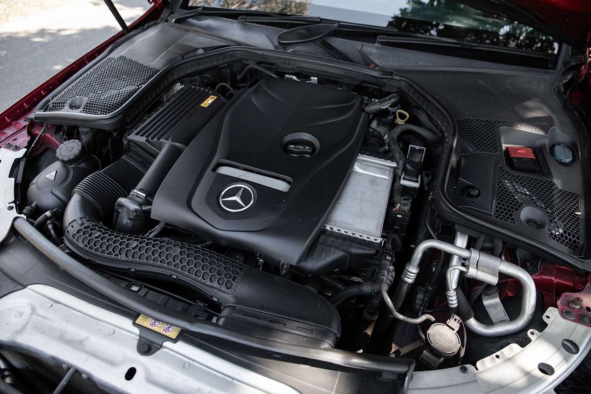 2017 Mercedes-Benz C-Class C200 W205