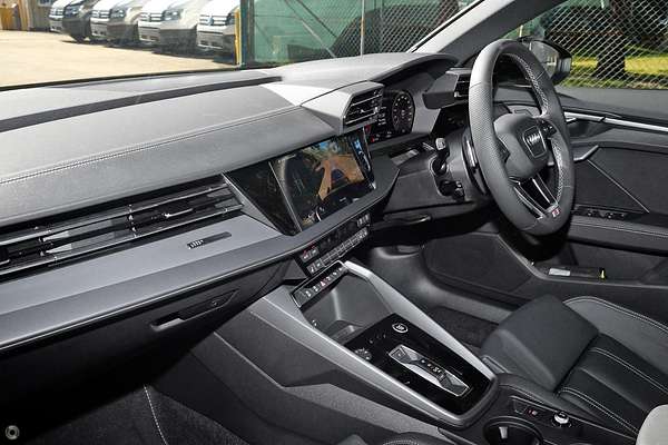 2025 Audi A3 35 TFSI S line GY