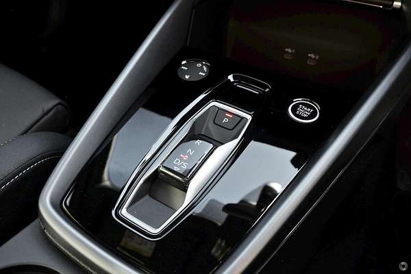 2025 Audi A3 35 TFSI S line GY