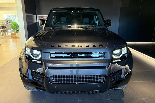 2025 Land Rover Defender 110 D350 X-Dynamic SE L663