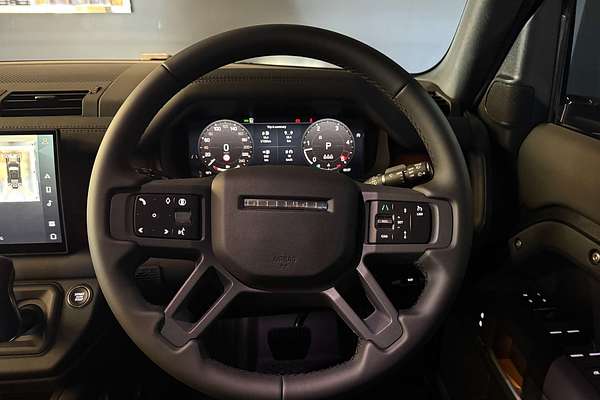 2025 Land Rover Defender 110 D350 X-Dynamic SE L663