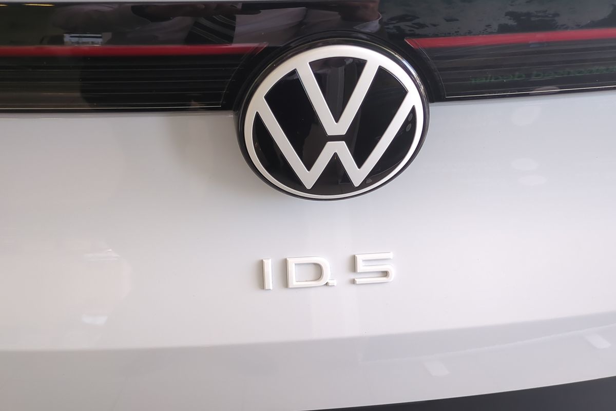 2025 Volkswagen ID.5 Pro E2