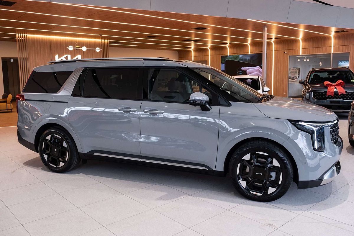 2025 Kia Carnival GT-Line KA4 PE