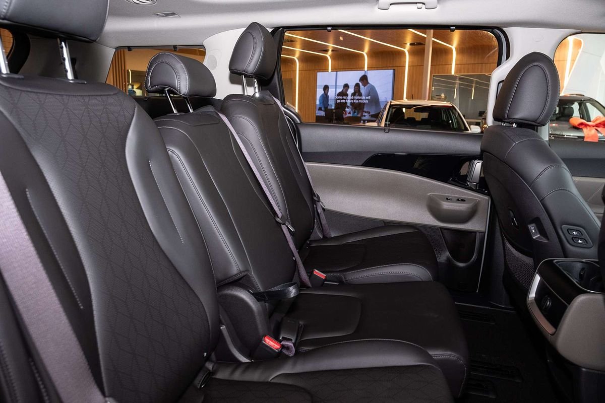 2025 Kia Carnival GT-Line KA4 PE