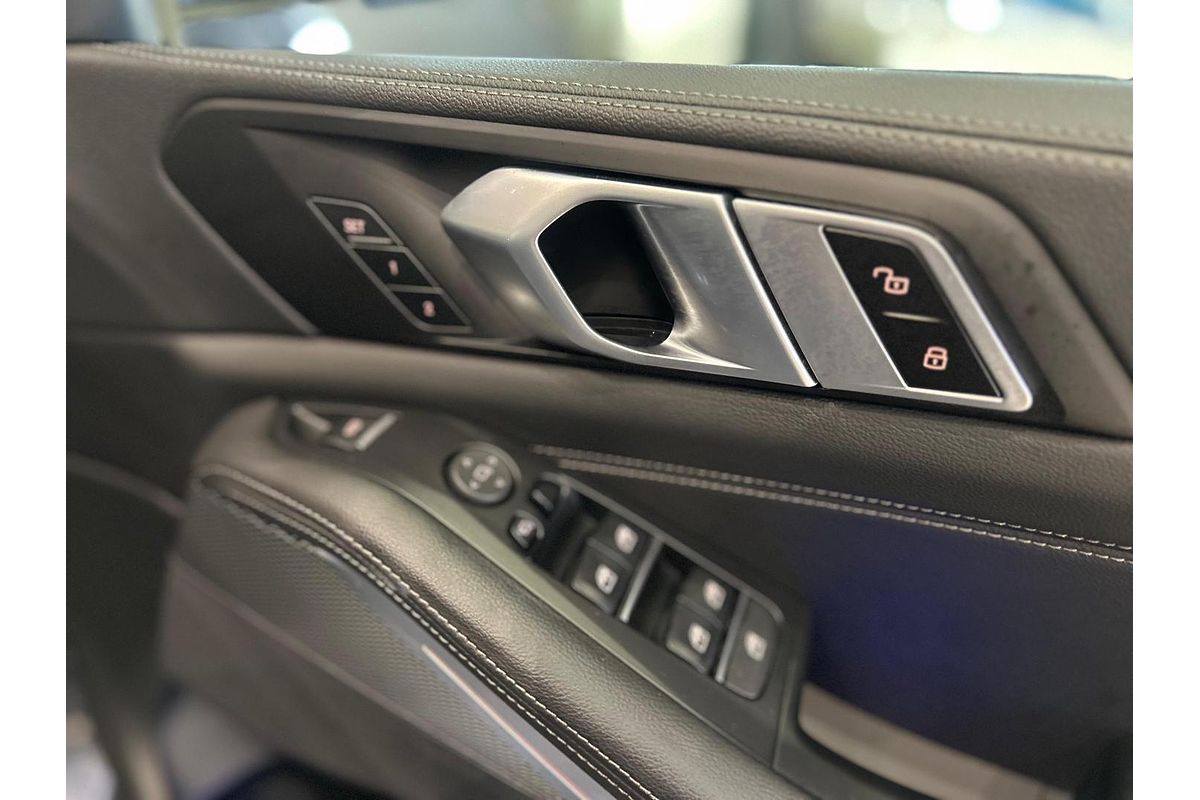2021 BMW X5 M50i G05