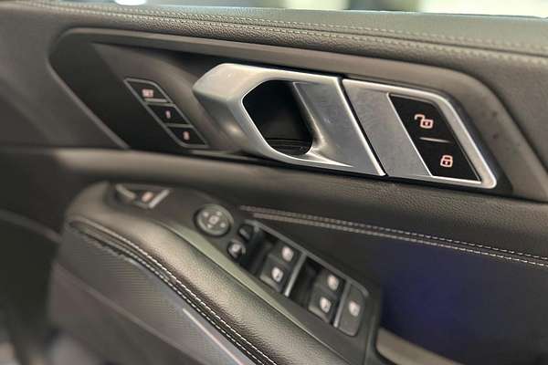2021 BMW X5 M50i G05
