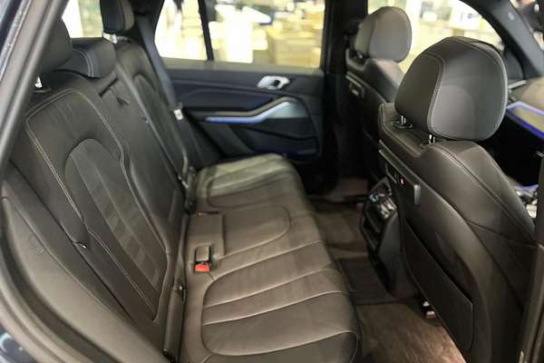 2021 BMW X5 M50i G05