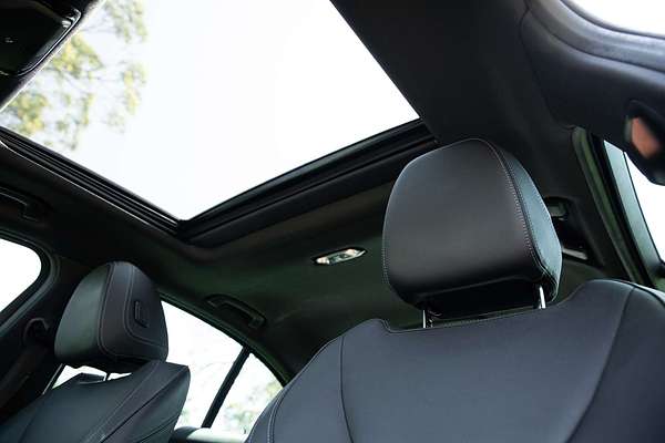 2021 BMW 3 Series 330i M Sport G20