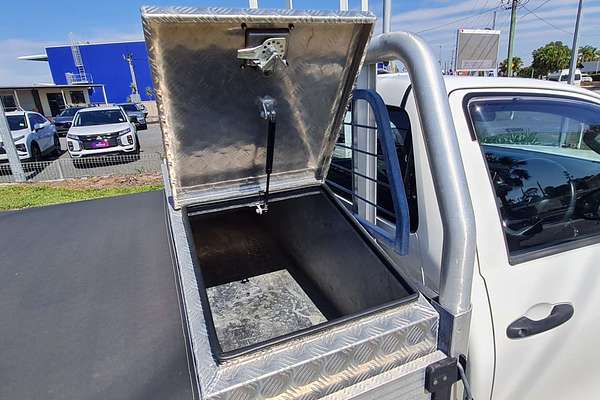 2019 Toyota Hilux SR GUN126R 4X4