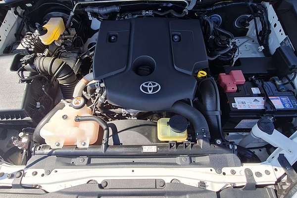 2019 Toyota Hilux SR GUN126R 4X4