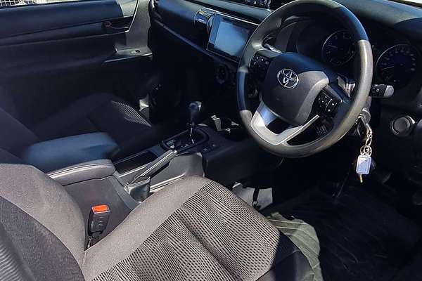 2019 Toyota Hilux SR GUN126R 4X4
