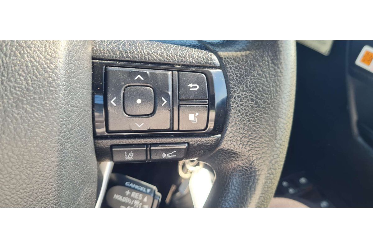 2019 Toyota Hilux SR GUN126R 4X4